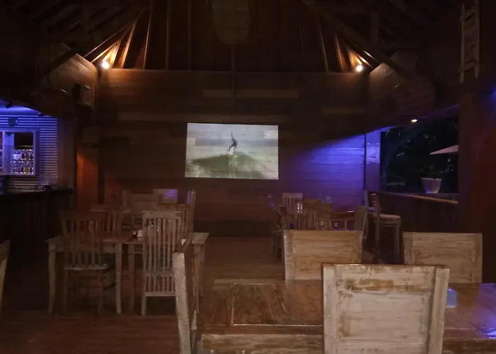 メデウィ ビーチ 4*